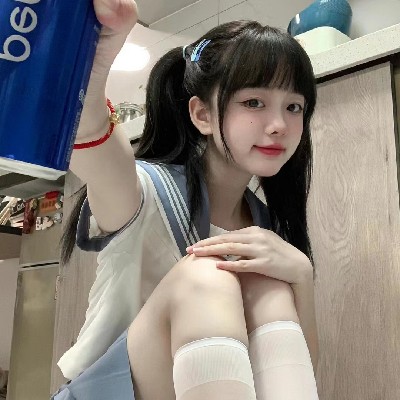 为什么女生肩膀都有一根带子